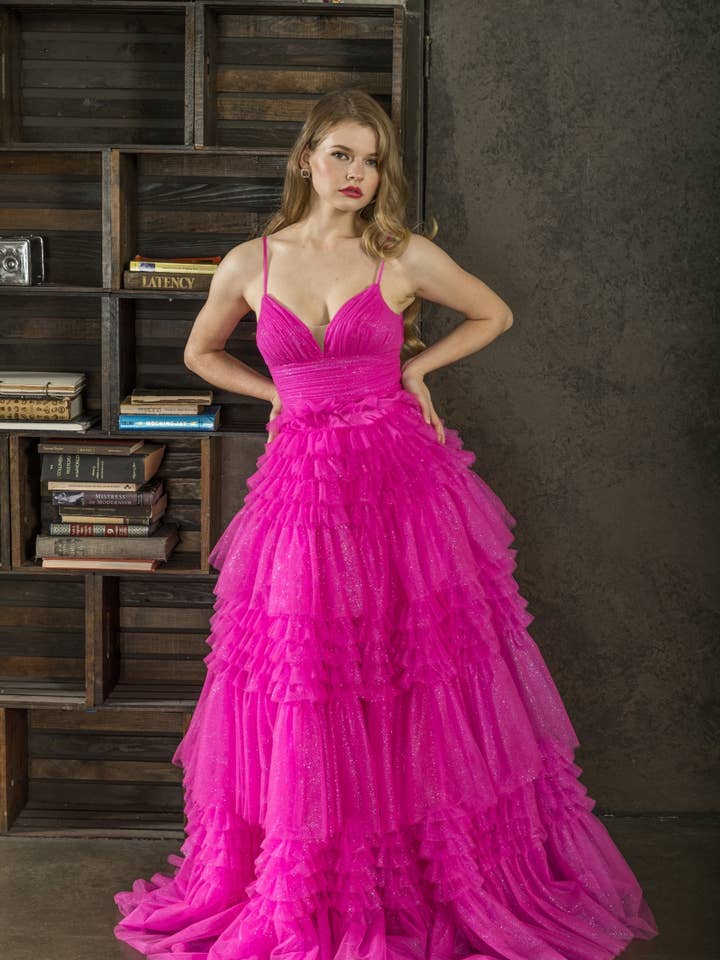 Encolure cœur A-LIAN, corsage transparent et jupe à volants étagés pour la vente par La Veneto