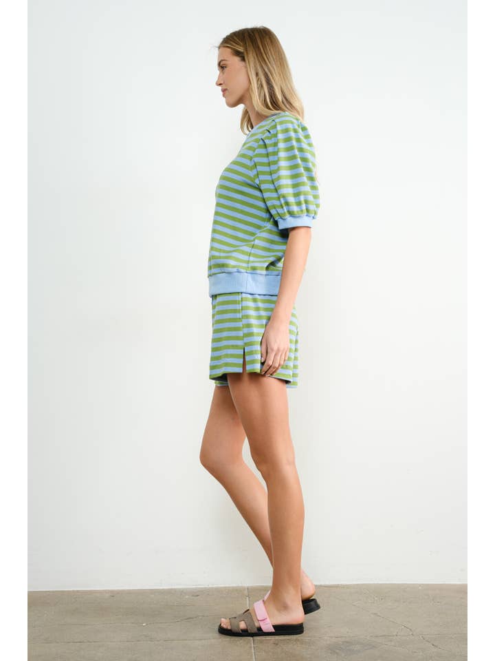 Promise LA – Großhandel Sweatshirt – Damen – Sweatshirt mit farbigem Streifen und Puffärmeln im Resort-Stil4