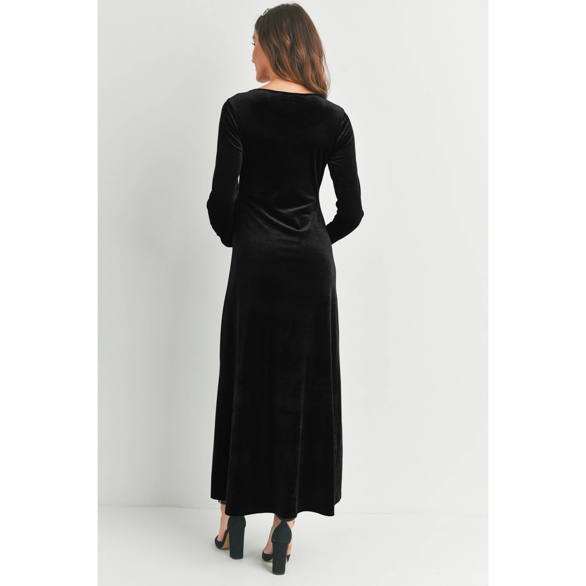Hello Miz – wholesale Dress – Maternity – Velvet Long Sleeve Maternity Midi Dress2