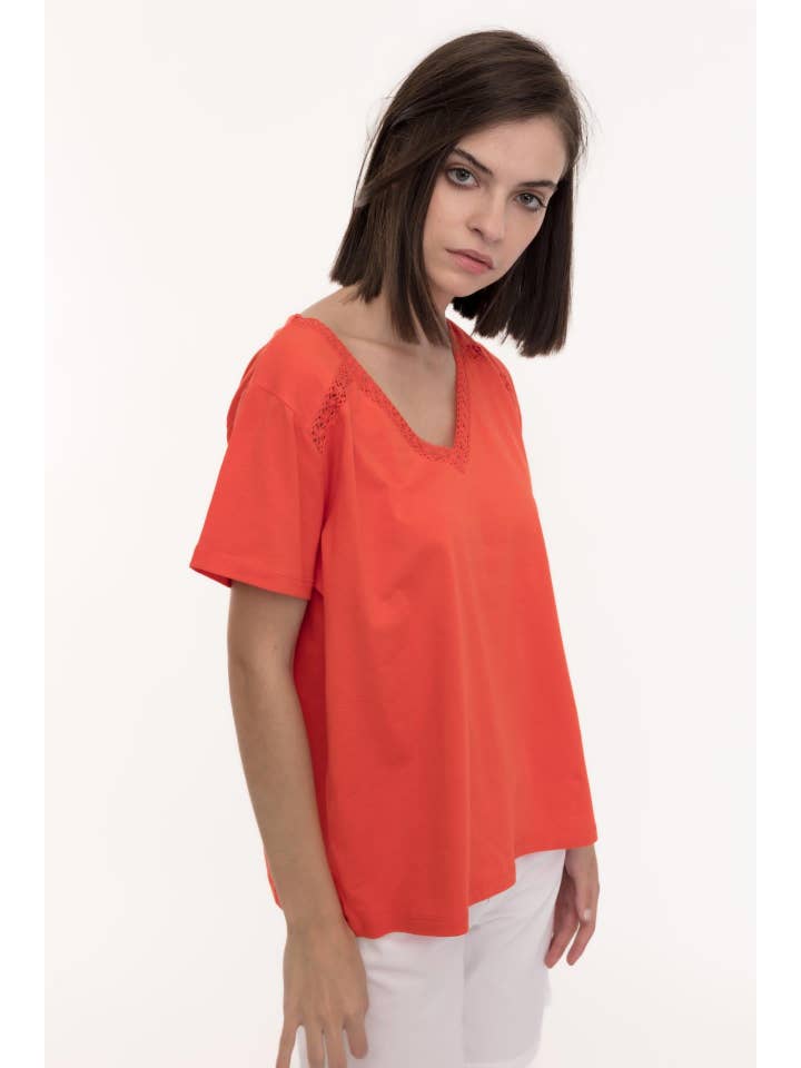 CMS Love - Wholesale T-Shirt - Women's - T-SHIRT WITH EMBROIDERED STRAP DETAIL B2B