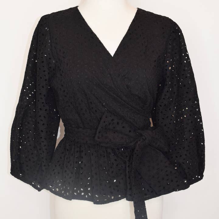 Top Wrap pour la vente par Never a Wallflowe