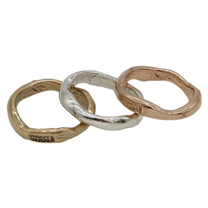 Set van drie unisex ringen: 925 zilver, geelbrons, goudroze (AR096b) voor wholesale door Mandile Gioielli