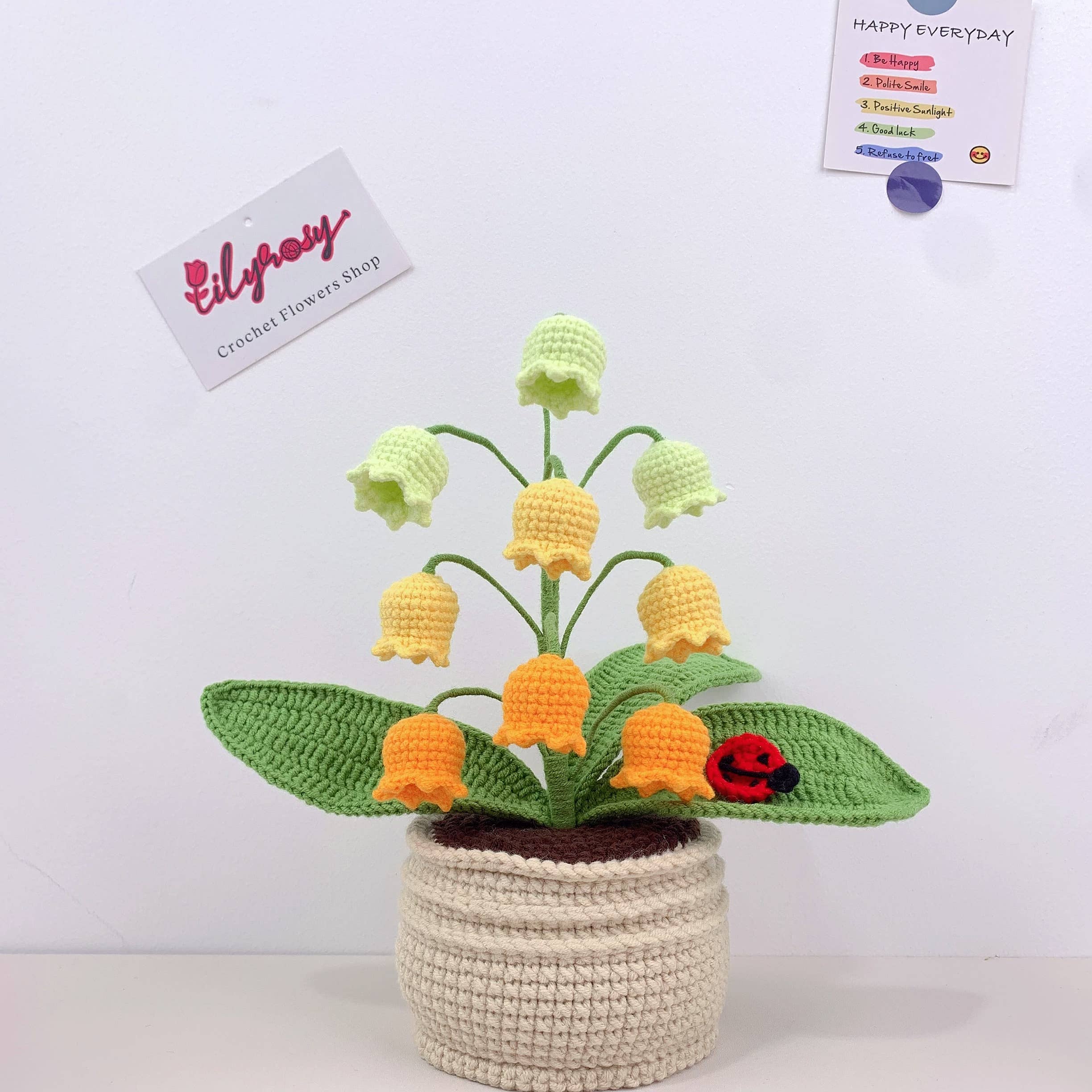 Lilyrosy（Duty free) – Engroshandel Kunstige blomster – Hæklede Liljekonvaller i Potter, Håndlavet boligindretning1