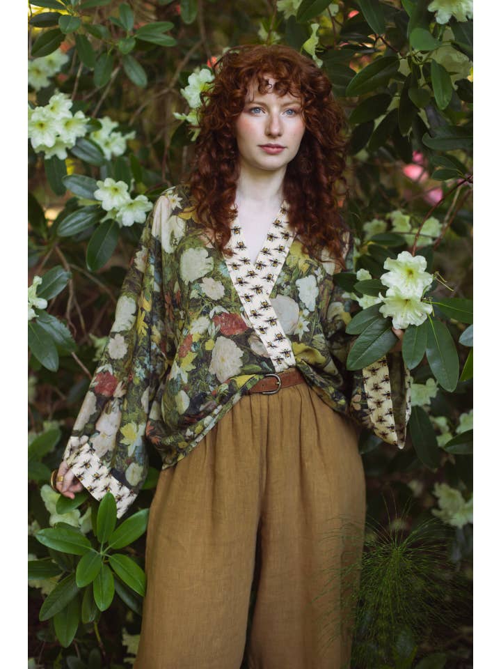 Market of Stars (USA) - Wholesale Kimono - Women's - I Dream In Flowers Pixie Duster Cropped Kimono w/ Bees7