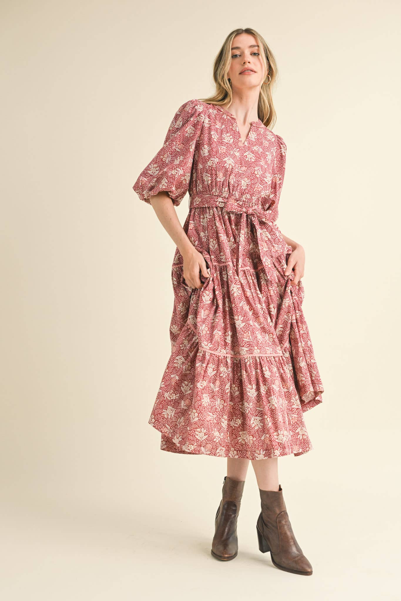 &MERCI - Wholesale Dress - Women's - BUBBLE SLEEVE LACE TRIM MIDI DRESS MDR343017