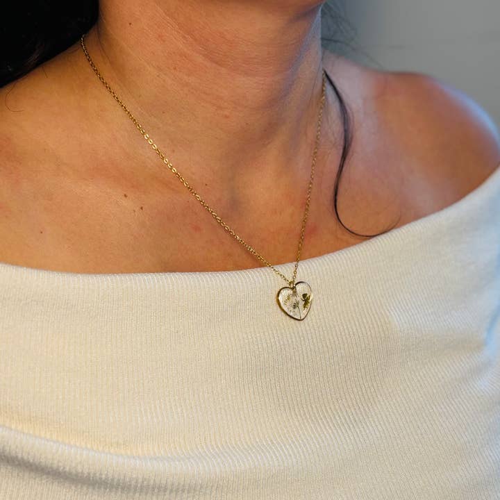 Madame Cousette - Wholesale Pendant/Charm Necklace - Dried flower fairy necklace glitter heart1