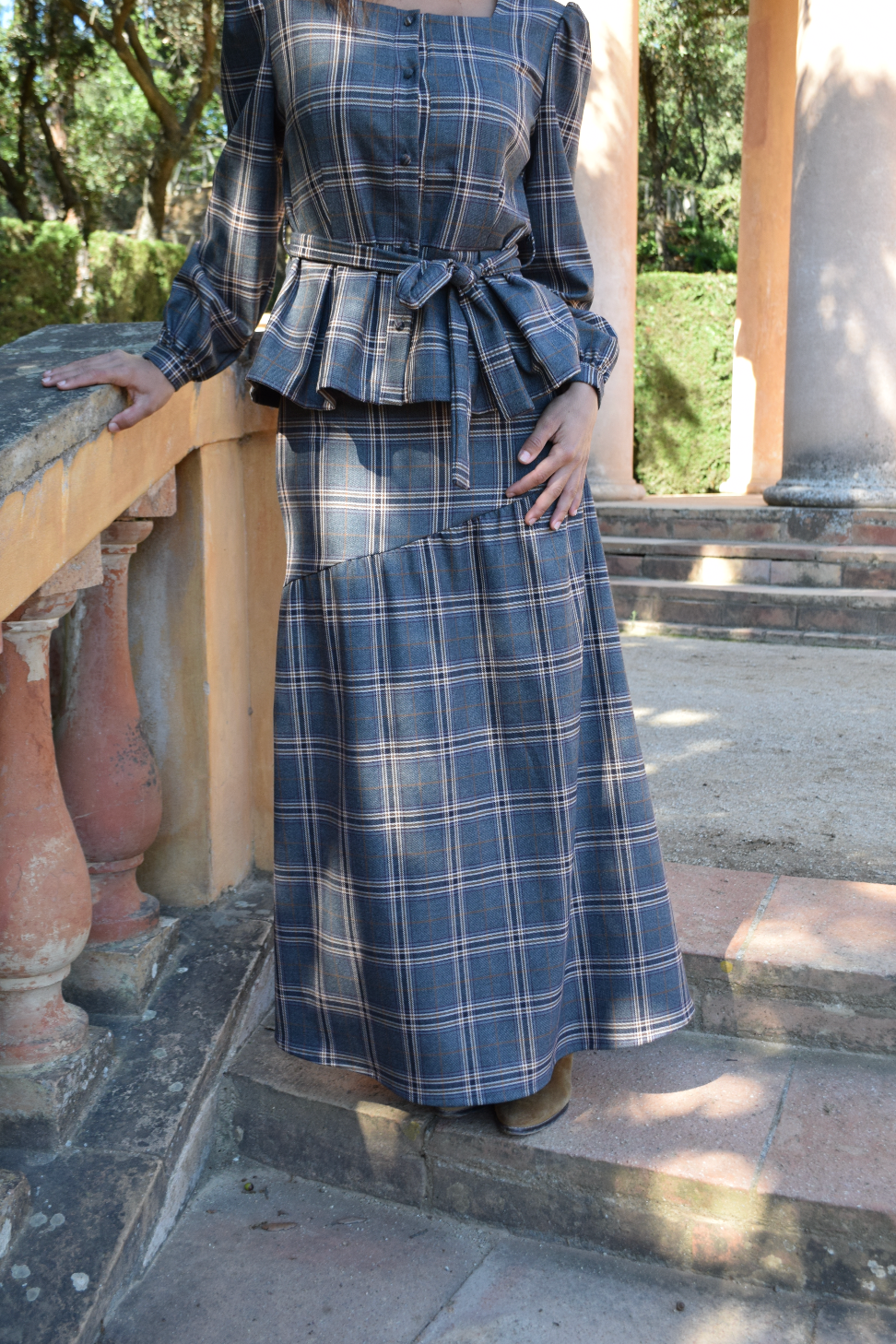 MindTraveler - Wholesale Skirt - Women's - Beth Plaid Skirt Gray3