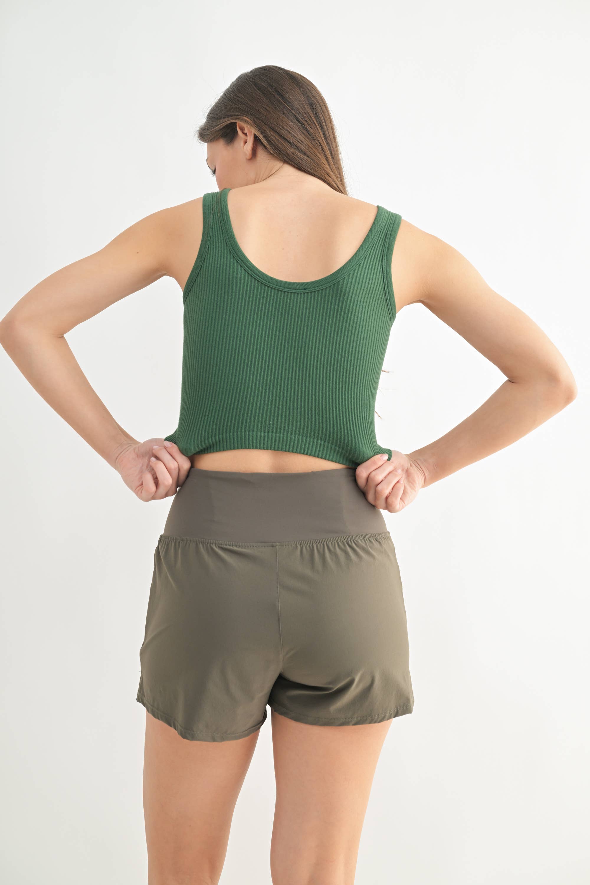 Mono B - Wholesale Tanktop - Dames - Geribbelde naadloze cropped tanktop34