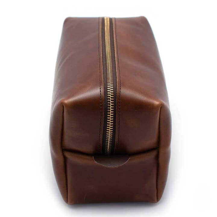 General Knot & Co. - Wholesale Toiletry Bag - Unisex - Leather Travel Kit-Waxy Brown3