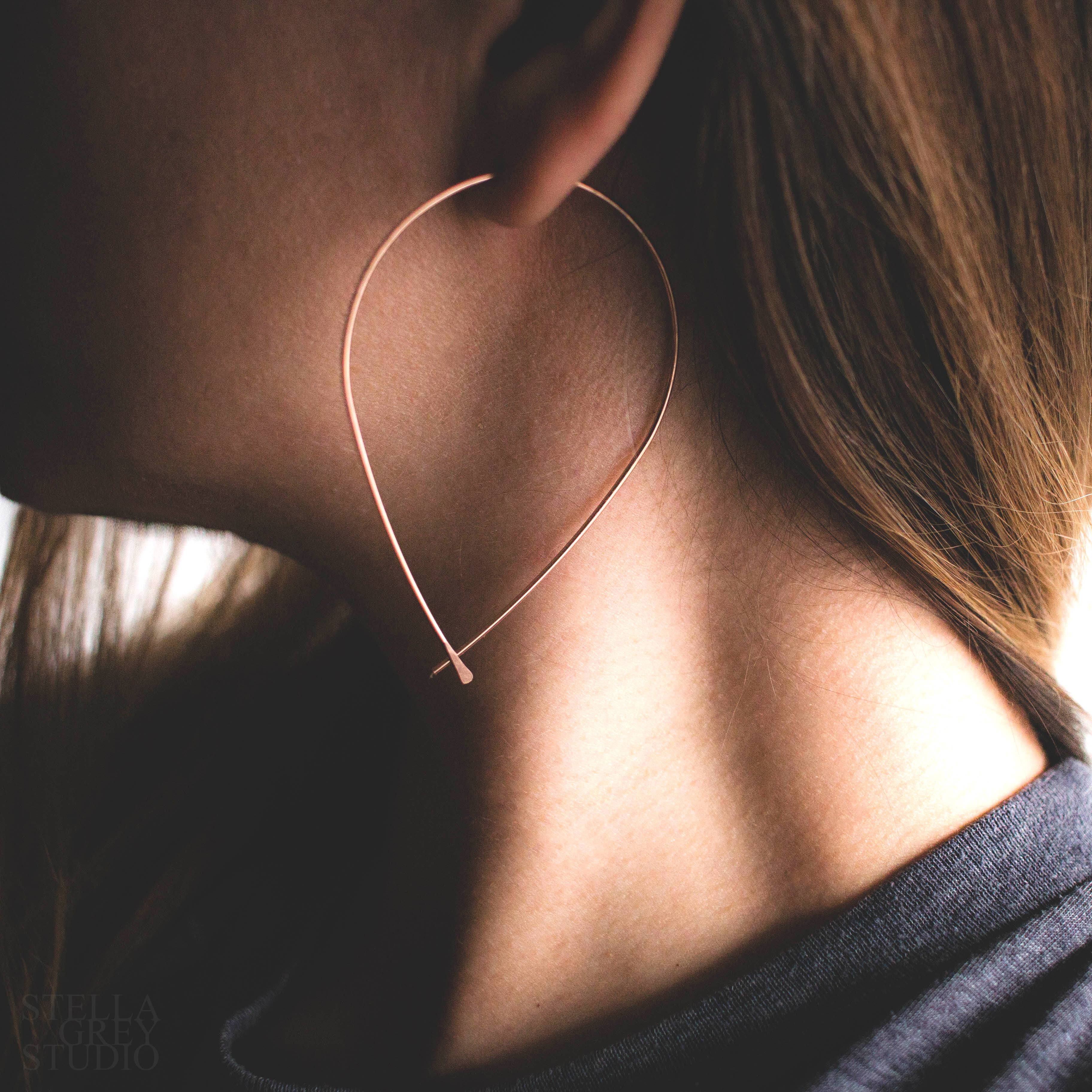 Good Wknd - Wholesale Hoop Earrings - Pisces Earrings - Medium 2