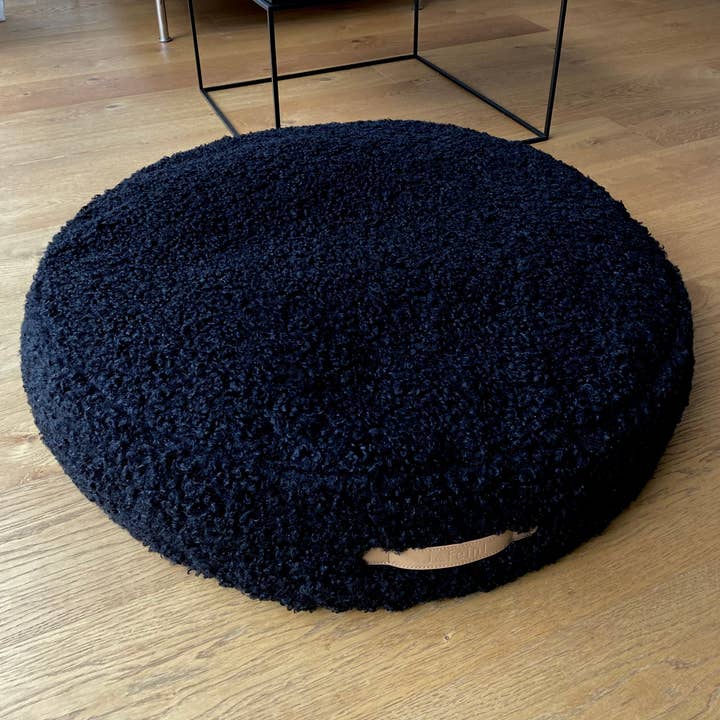 JAfein!® Dogs & Style - Wholesale Pet Bed - Dog - YeaFein! Bouclé dog bed black