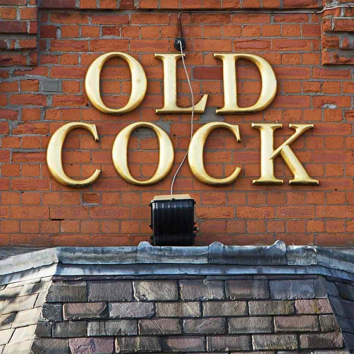 Tarjeta de felicitación — Instadom «Old Cock Pub Sign» para venta al por mayor de Lesser Spotted Images Ltd