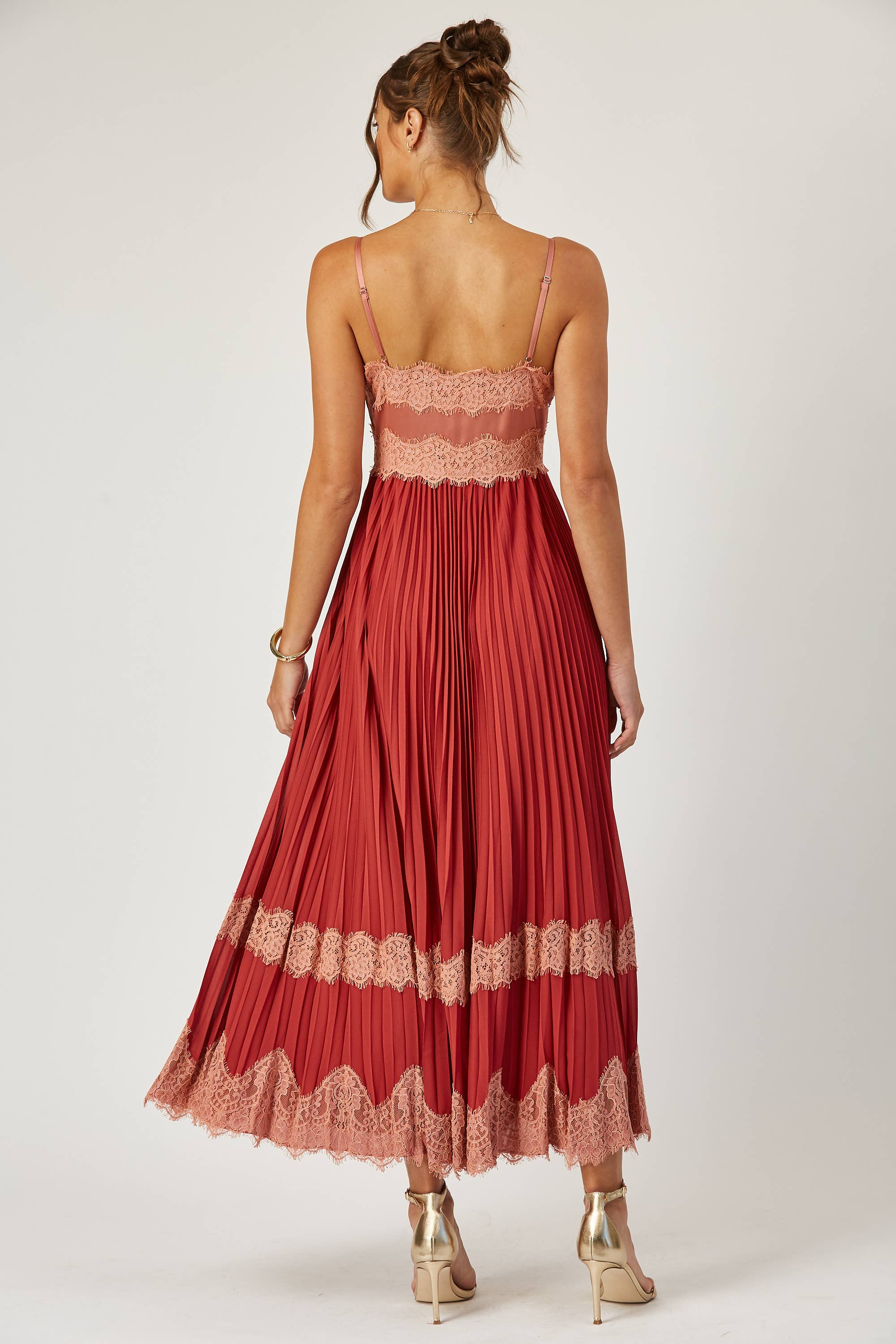 Isla Maude – Vestido - Mulher por atacado – Vestido Midi Plissado Colorblock Saylor3