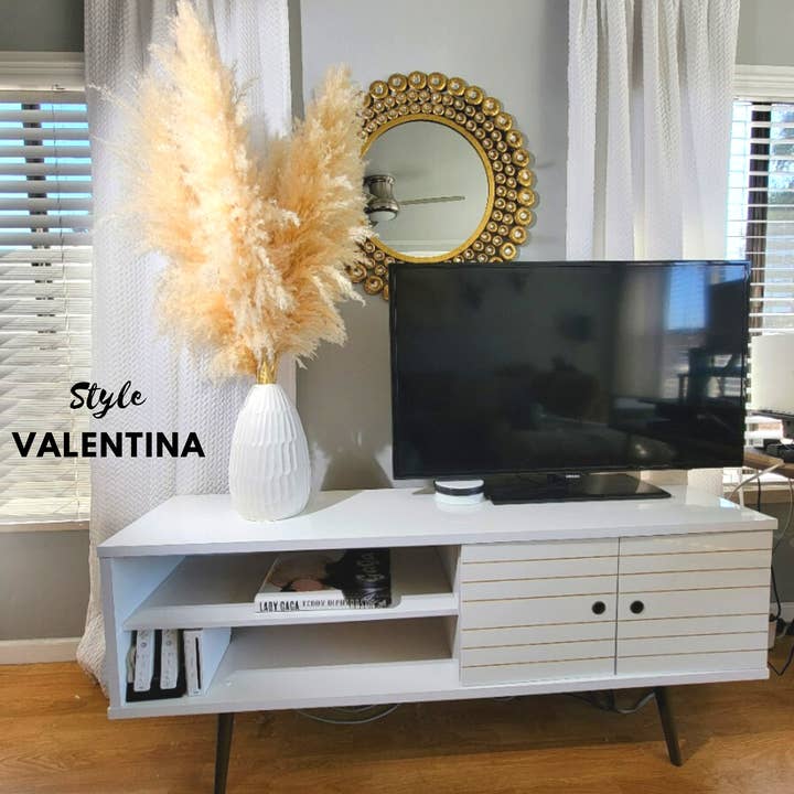 Pampas Design - Wholesale Dried/pressed flowers - Huge XL Fluffy Pampas Grass 1 Stem (3.5ft to 4ft Tall)4