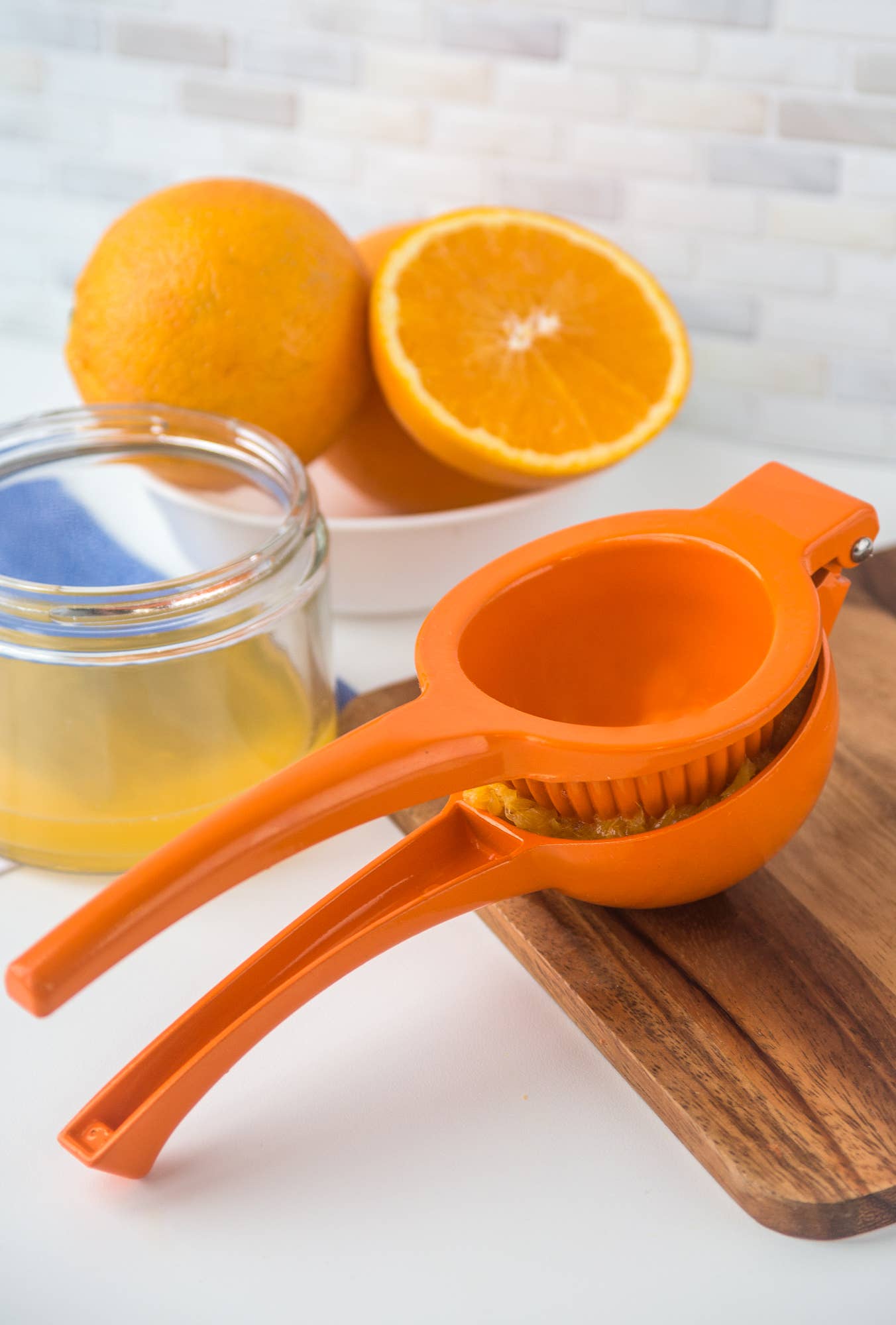 Fox Run Brands - Wholesale Juicer - Fox Run Orange Juicer, 3" x 3.5" x 9.25"2