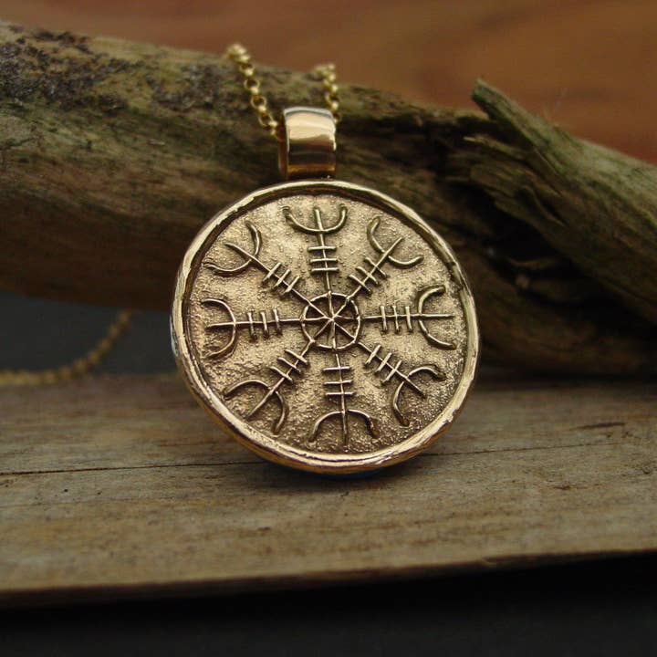 Colgante Aegishjalmur (Yelmo del Asombro) – Tallado a Mano para venta al por mayor de Vis a Vis Jewelry