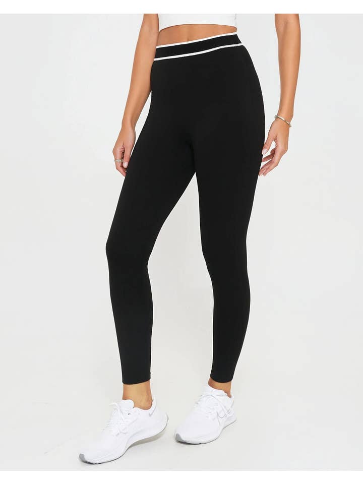 Sculpt & Soothe Postpartum Leggings (25”) Noir for wholesale on Faire1