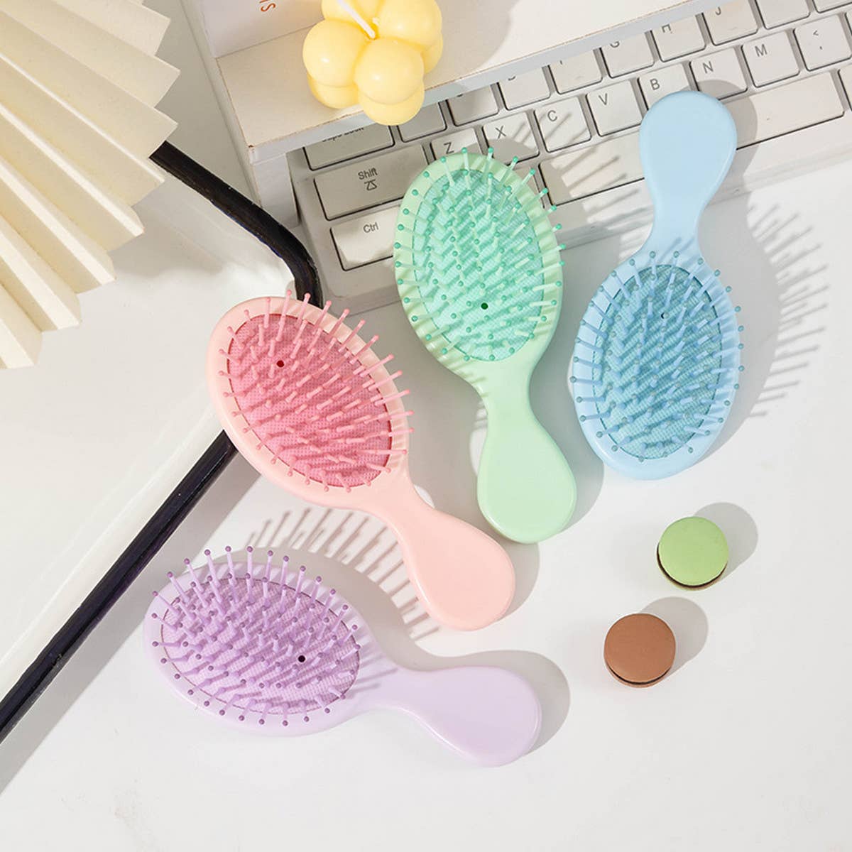 ACCITY - Wholesale Hair Brush/Comb - CHILDREN COMPACT MINI CUTE HOME MASSAGE COMB_CWMM09004