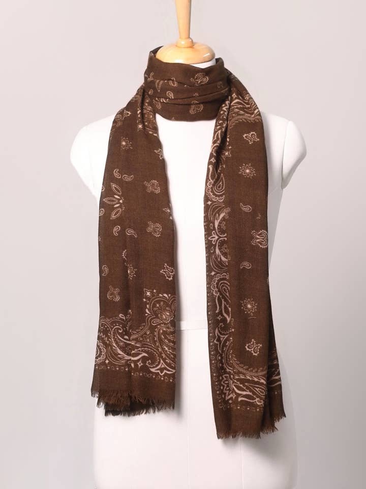 Écharpe en laine à imprimé cachemire Woodland - Marron bois | SVEŽElife pour la vente par SVEZElife