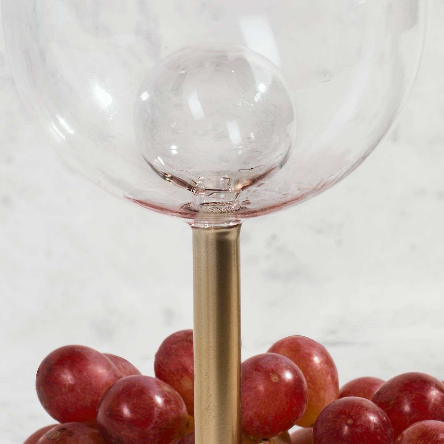 Mad Monkey GmbH - Wholesale Wine Glass - Aerating Vino Glass Design Wine Glass1
