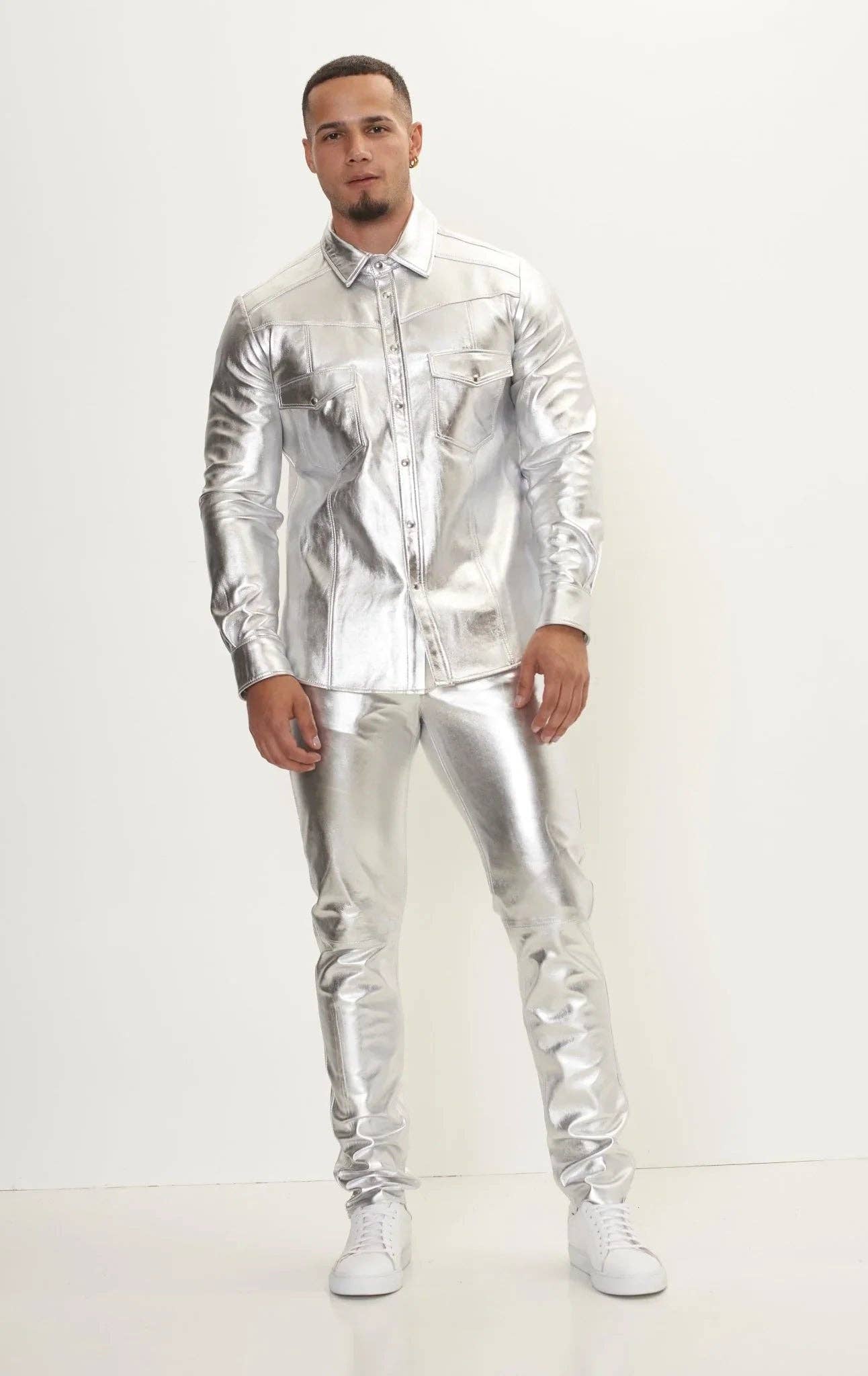 SILBER Herrenhemd aus echtem Lammleder — Silber für den Großhandel auf Faire4