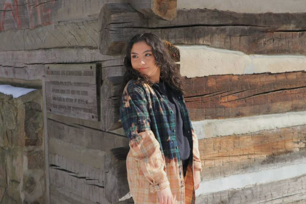 Atticwear - Wholesale Button Down Shirt - Women's - Bleached Farmhouse Flannel Shirt2