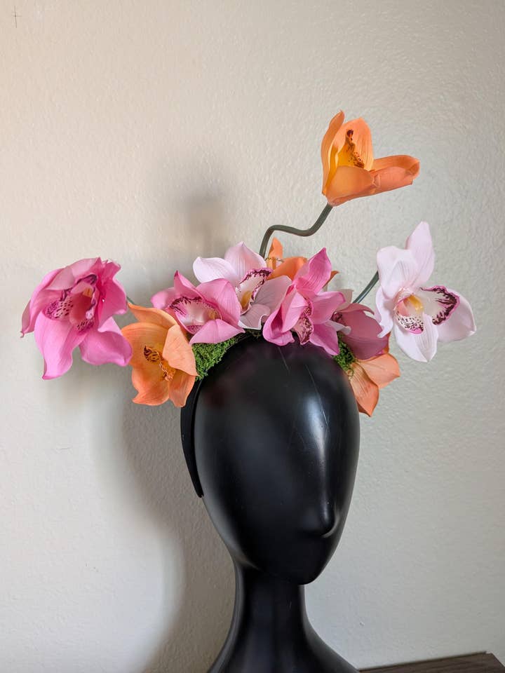 Tocado de Corona de Flores Surrealista para venta al por mayor de Shutterhaus