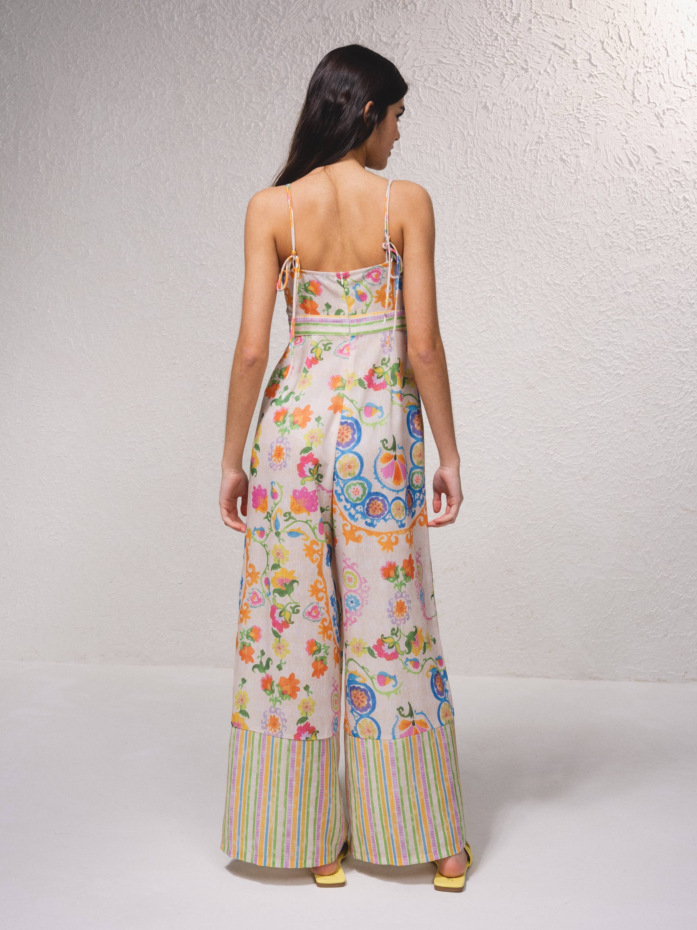 Print 259202 - Printed jumpsuit with thin straps for wholesale on Faire3