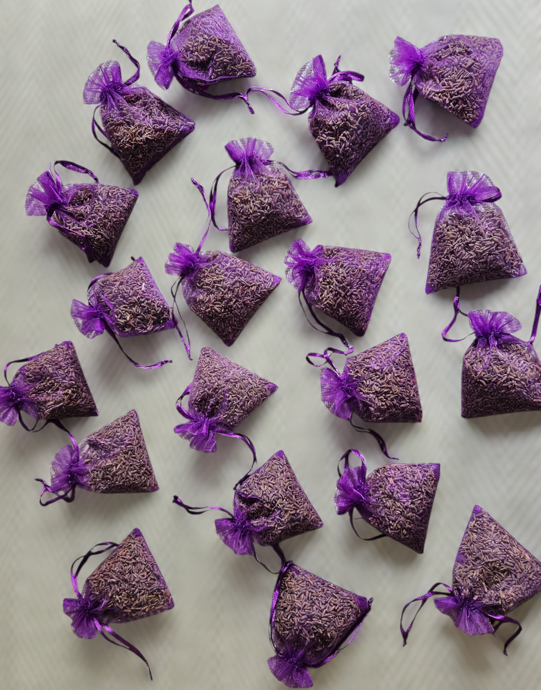 Flower La Vita Limited – wholesale Gift box – Lavender Box 10 bags1