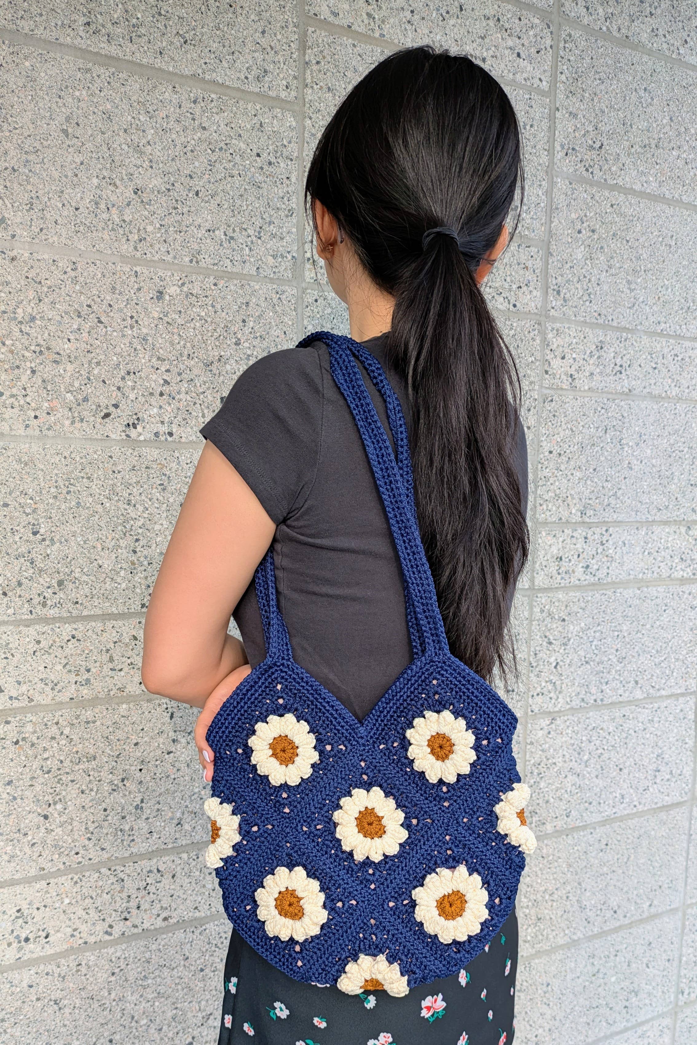 Janzy - Wholesale Tote Bag - Women's - Handmade Mini Floral Crochet Tote Bag11