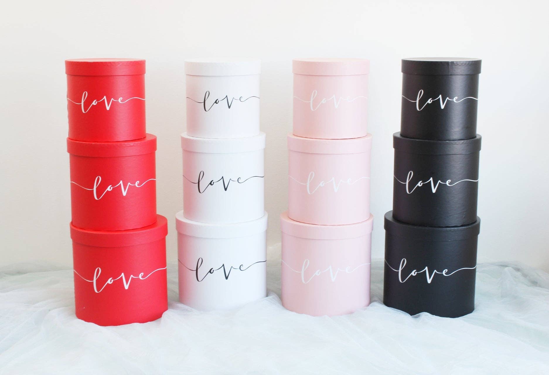 Elegant Design Supply - Vendita all'ingrosso Confezioni regalo - Scatola rotonda per fiori a forma di cappello con motivo Love15