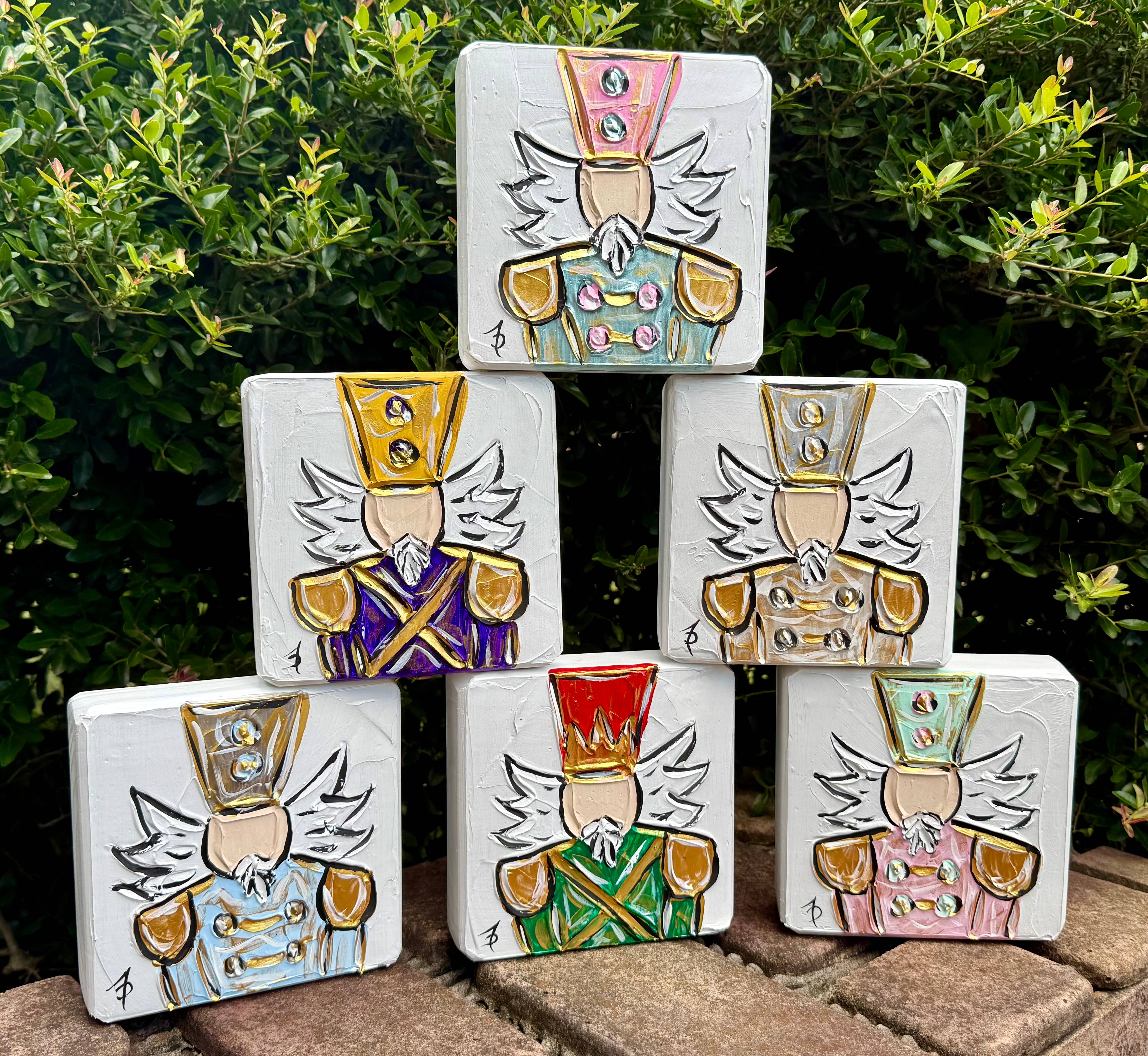 Framesaplenty - Wholesale Christmas Decoration - Textured Nutcracker Christmas tabletop decoration 5