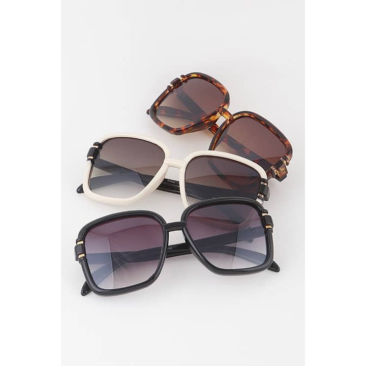 Mix color Minimal Striped Gradient Sunglasses SA836 for wholesale on Faire