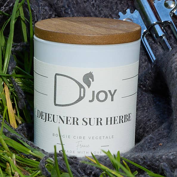 Classic candle "Luncheon on the Grass" for wholesale by D'JOY by Cheval&Senteurs
