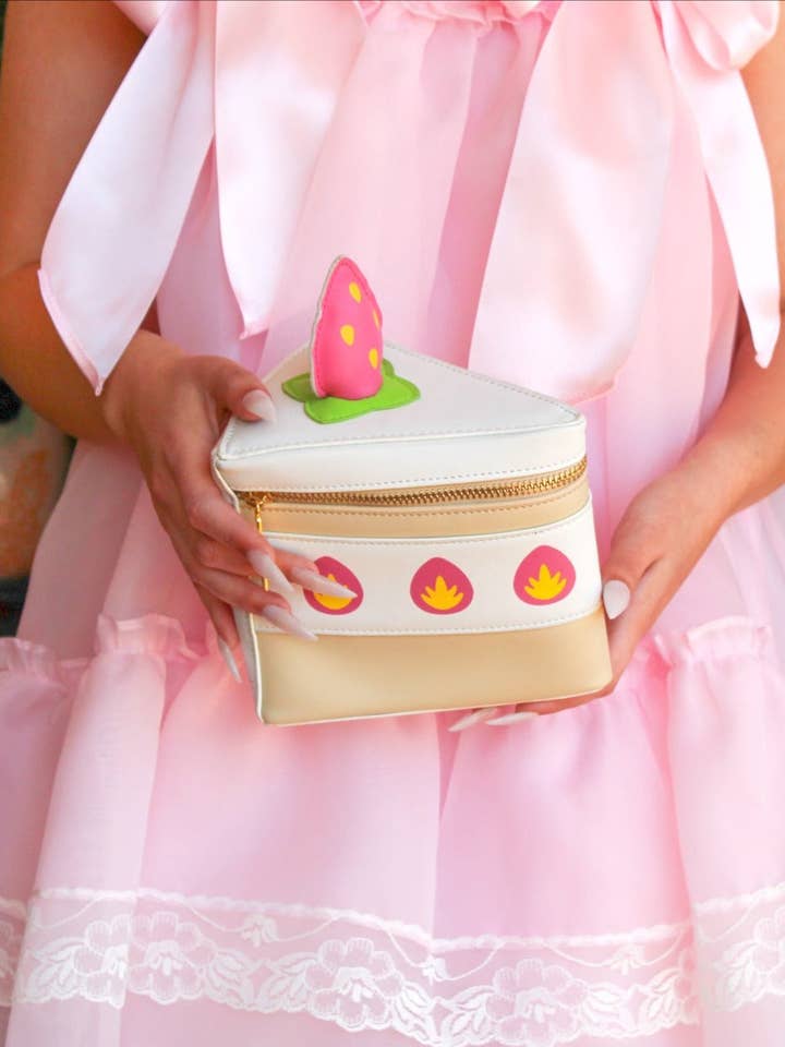Pochette à gâteau aux fraises pour la vente par Basura Gang