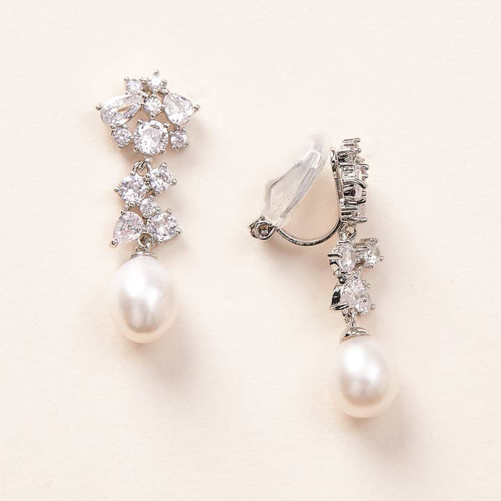 Dareth Colburn Designs – Brincos de argola por atacado – Brincos Silvia Pérola & CZ3