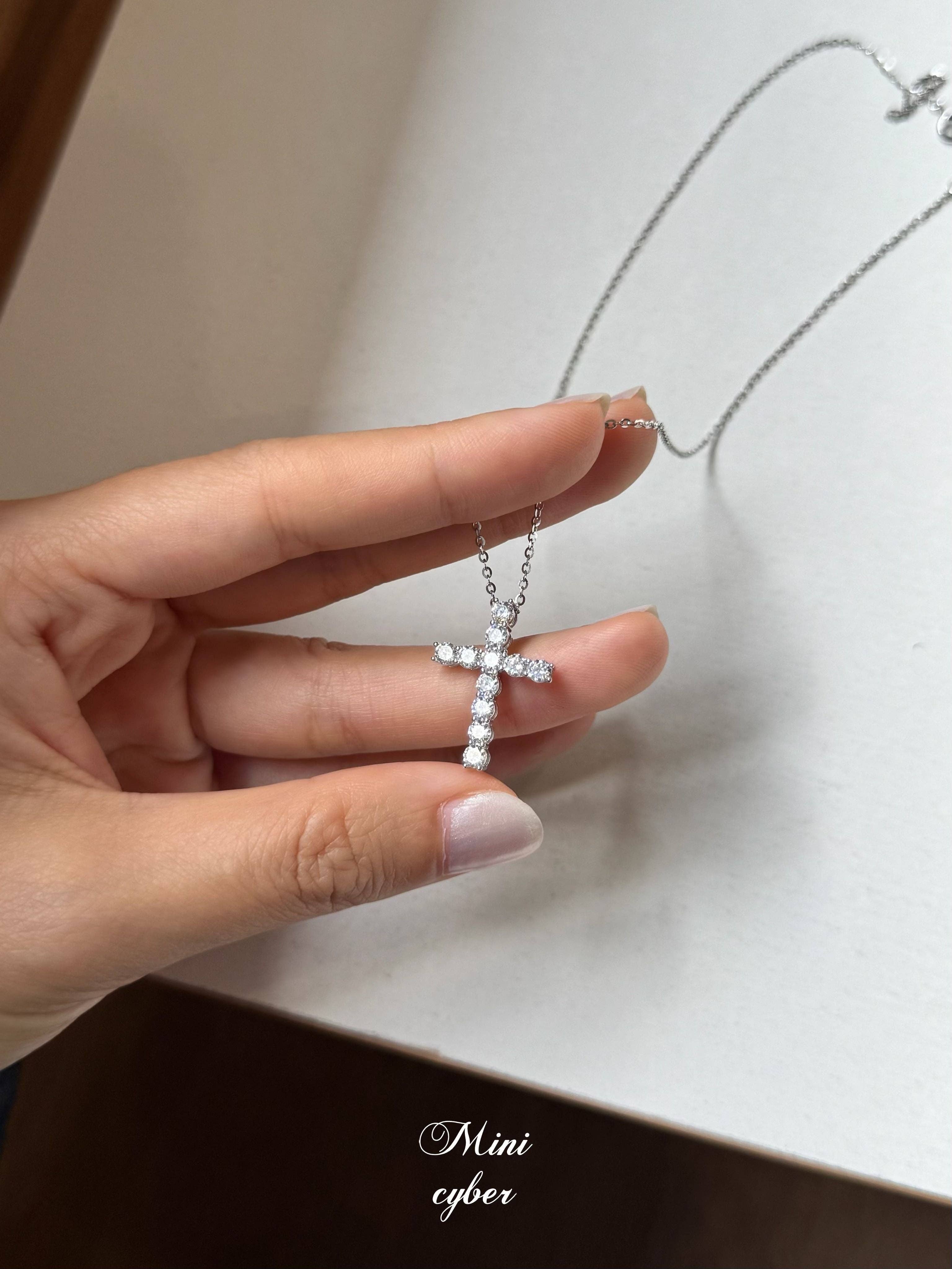 MINICYBER STUDIO - Wholesale Pendant/Charm Necklace - Silver Cross Sparkle Necklace3