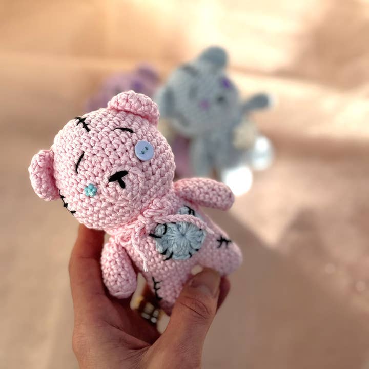 Creative World of Crafts - Wholesale Knitting/Crochet Supplies - Knitty Critters - Happy-Ween Crochet Kit - Voodoo Bear1