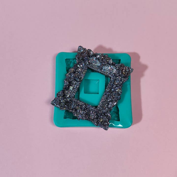 Serena Creazione di Serena Stampone - Wholesale DIY Craft Kit - Decorative Frame Mold in silicone for resin, wax, and plaster4