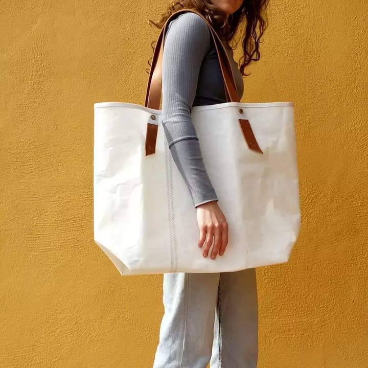 Landfall Leatherworks - Wholesale Beach Bag - The Lazarette Sailcloth Beach Bag6