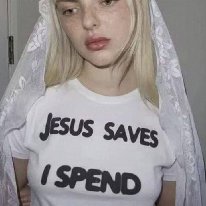 ZZZEBRAAA LIMITED - Venta al por mayor Camiseta serigrafiada - Mujer - Jesús salva, yo gasto - Camiseta corta - Y2K - Hecha a mano1