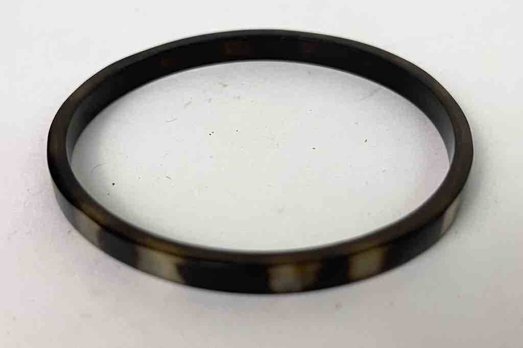 The Niger Bend - Wholesale Bangle Bracelet - Thin African cow horn bangle, 2 shades, 2 shapes20