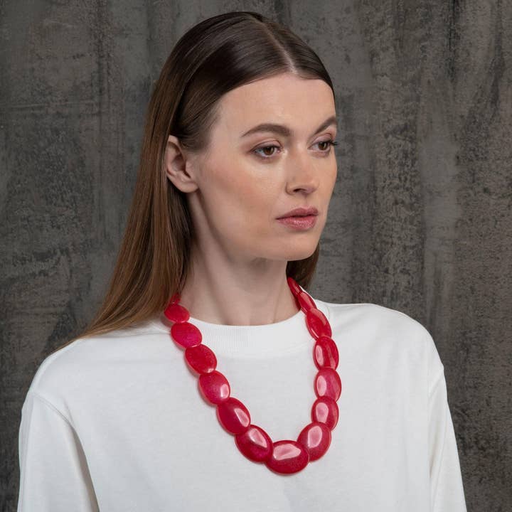 Namana – wholesale Beaded/pearl necklace – Long Bright Pink Chunky Statement Necklace for Women