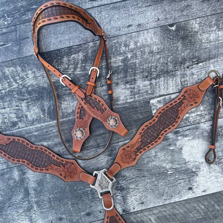 Schulz Equine - Wholesale Horseback Riding Gear - Wyatt Earp Headstall and Breast Collar Set