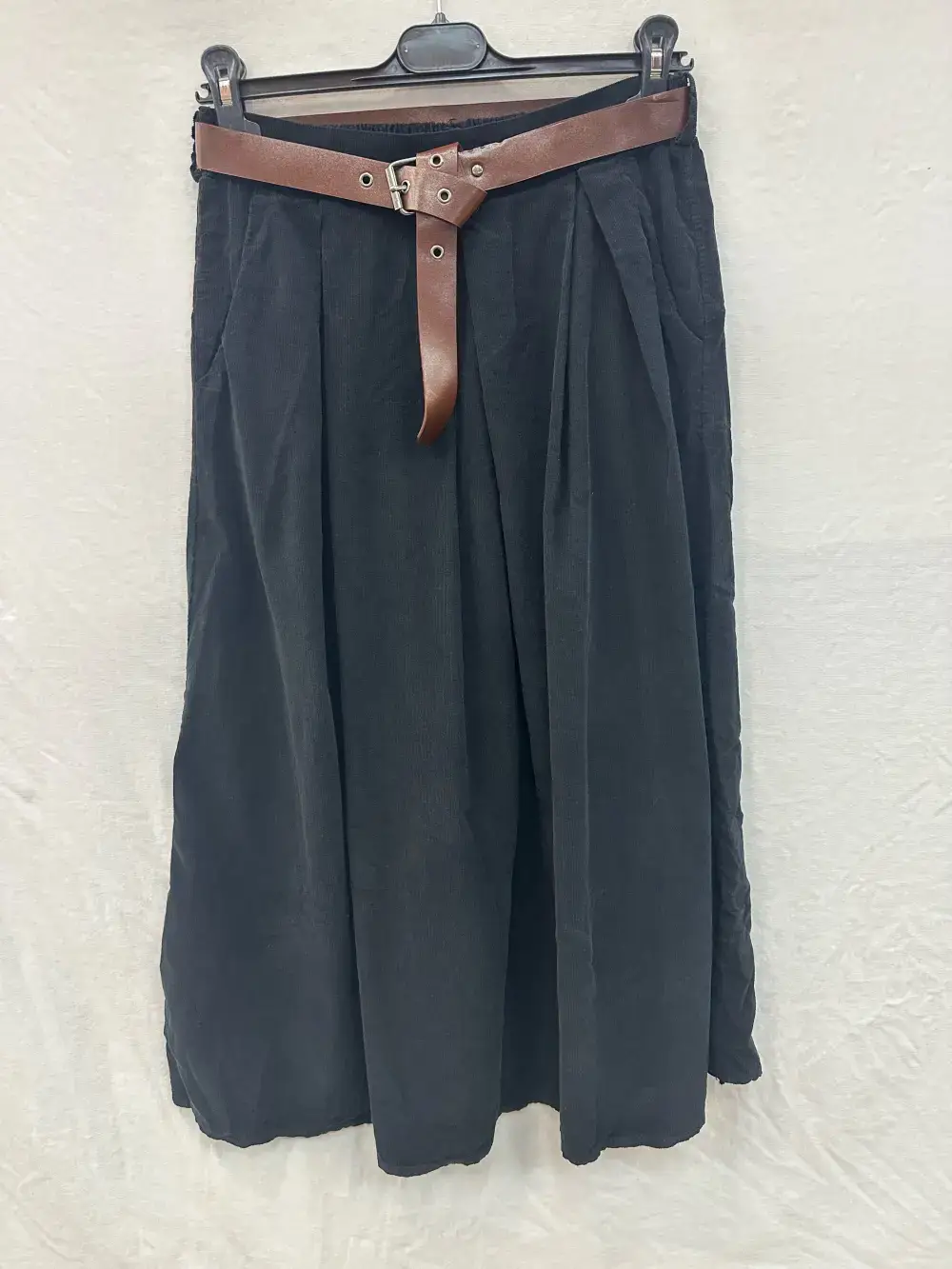 Mimi & Gogo - Wholesale Skirt - Women's - Velvet Skirt With Belt @8855_JuVCeinture6