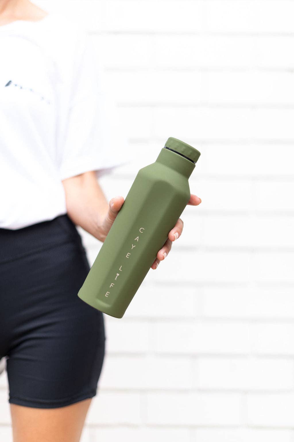Caye Life - Wholesale Water bottle - Galapagos | 500ml Reusable Bottle | Matte Green7