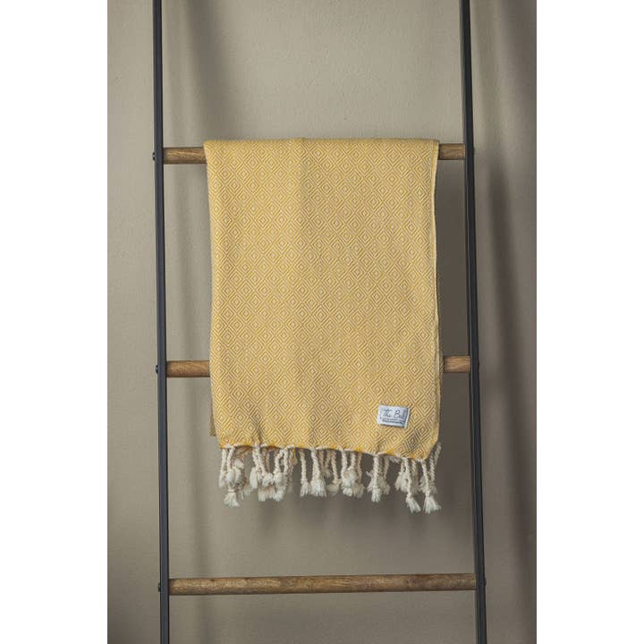 The Bali Market - Wholesale Bath Towel - Diamond Design Bath Towel with Unbleached Tassels8