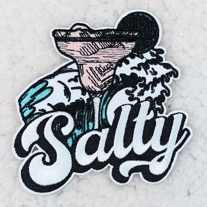 Écusson brodé Salty pour chapeau et poche pour la vente par Trendy Transfers