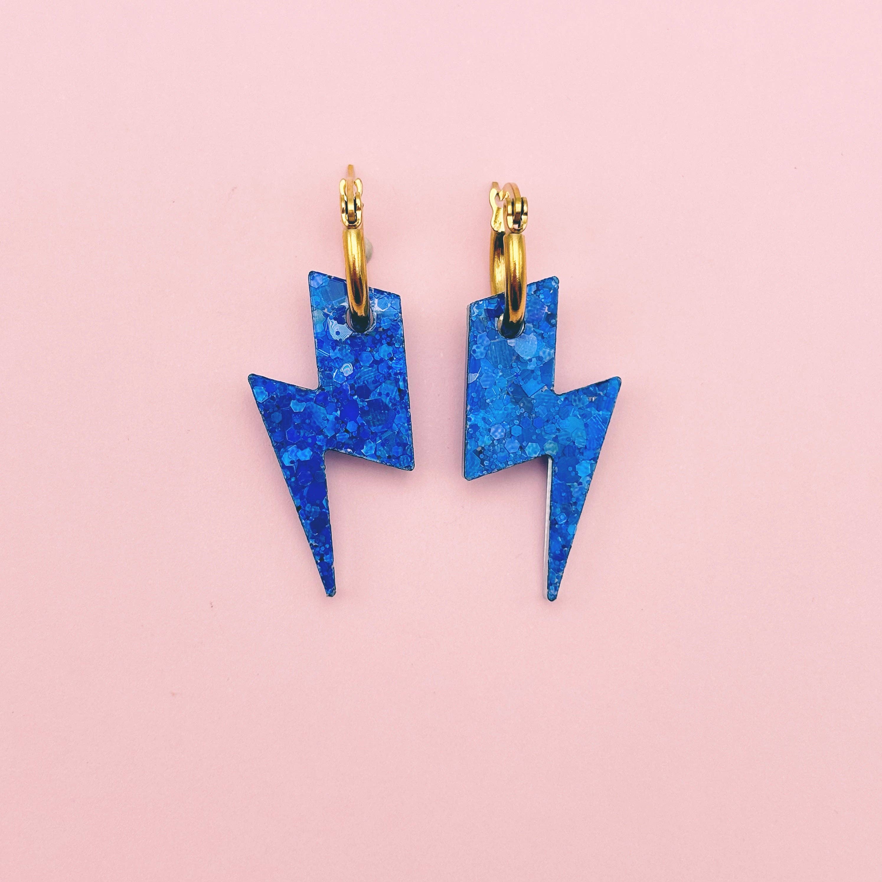 Studio Annette - Wholesale Hangende/ronde oorbellen - Glitter bliksemschicht oorbellen aan creolen6