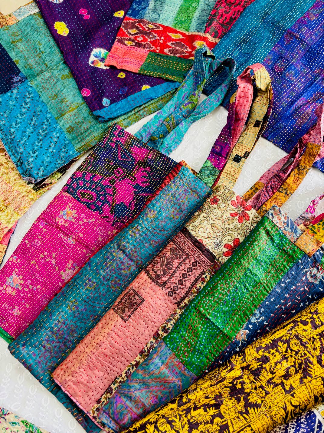 Meghcraft - Wholesale Tote Bag - Women's - SIlk Kantha Tote Bags-Reversible Silk Kantha Shopping Bags4